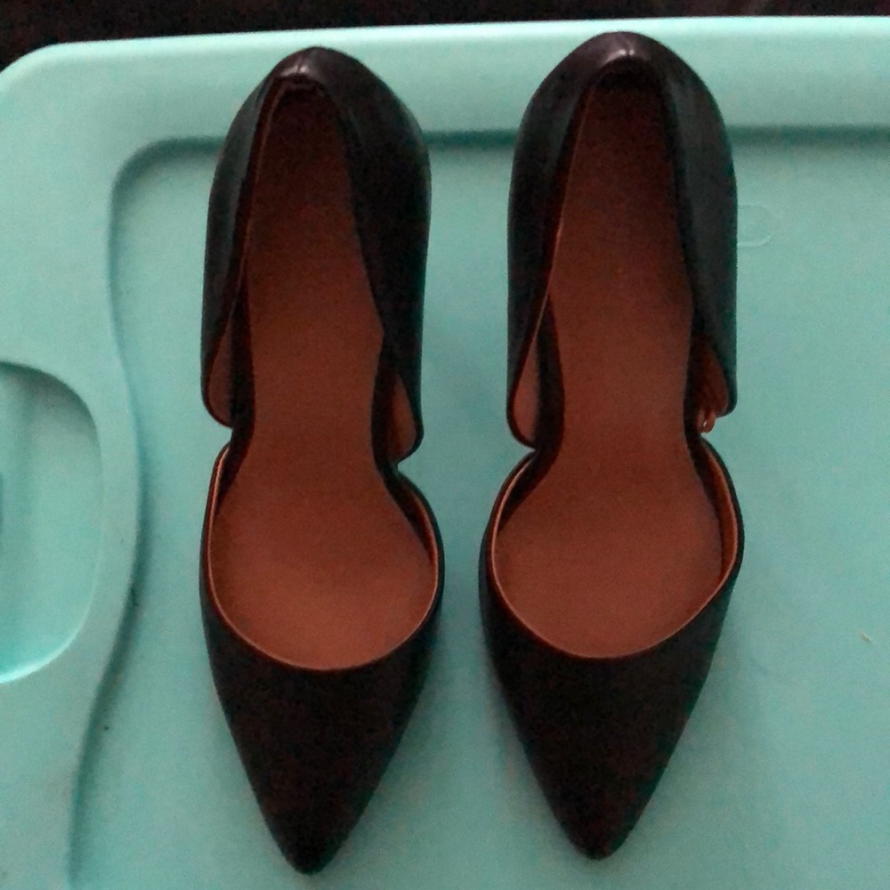Timeless, Classy Black Pumps Size 10